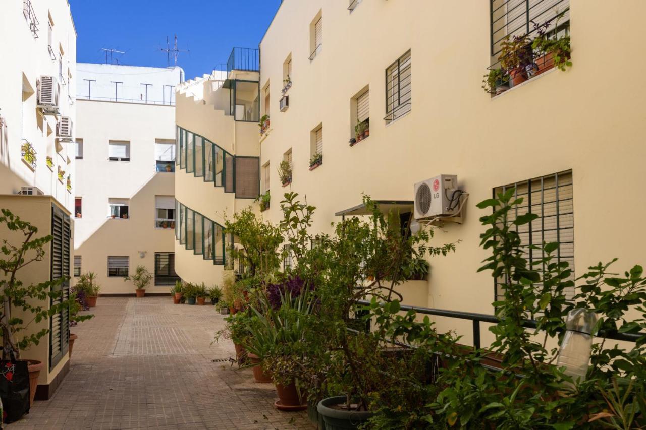 Colours Apartment And Garage Historical Center 4 Pax Sevilla Exterior foto